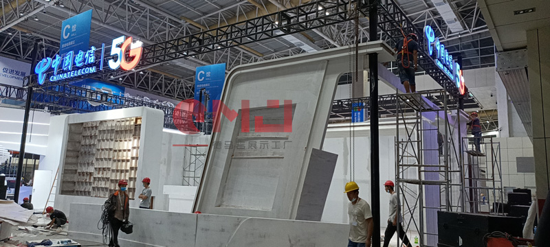 展台搭建时的互动投影墙是什么？